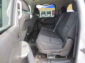 2012 Chevy 2500 Suburban   LS