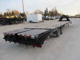 2017 PJ 102x34 L3 Gooseneck L3L34C2BSW00C-GV05