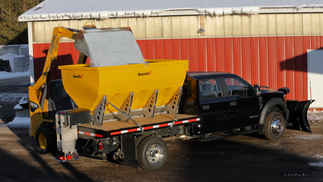 CLEARANCE! NOS SnowEx 11790 Model, V-Box Stainless Steel Frame, Poly Hopper Spreader, 