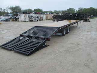 2018 PJ 102x32 FD Gooseneck FDR32A2BSWK0