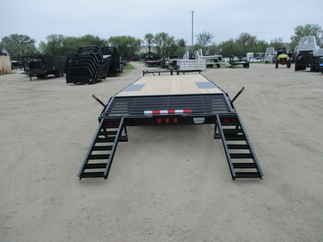 2018 PJ 102x22 F8 Equipment Deckover F8J22B2BSBKMR