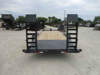2017 Eagle 83x24  Equipment 7X24FTA80-16000