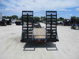 2018 PJ Trailer 82x20 H4 Equipment H4T2082BSDK