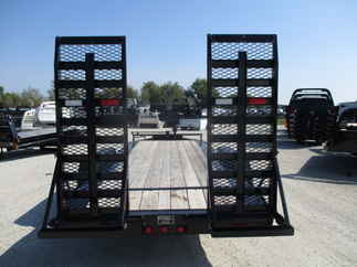2018 PJ Trailer 82x20 H5 Equipment H5B20S2BTDKQ
