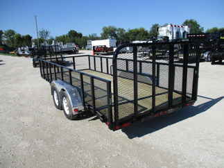 2018 PJ 83x18 UL Utility UL21832ESBK2J