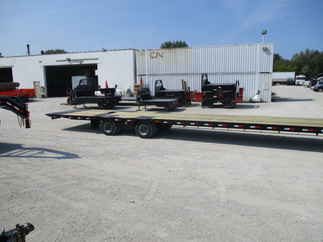 2018 PJ Trailer 102x44 LY Gooseneck LYR44C2HSSKBCNT-DON1-JA06-WN05-WN12