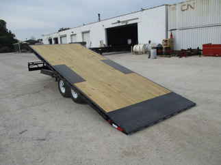 2018 PJ 102x22 T8 Equipment Deckover Tilt T8J2272BSTK8MR