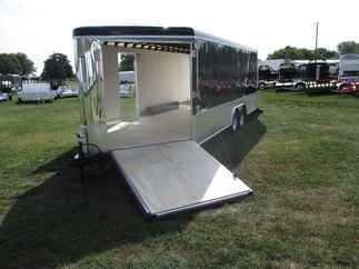 2018 United 8.5x25  Enclosed Car Hauler UC-8.525TA50-S
