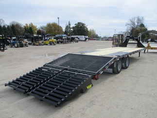 2018 Big Tex 102x30  Gooseneck 22GN-25BK+5MR