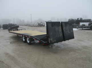 2018 PJ 102x26 F8 Equipment Deckover F8J26B2BSYK8R