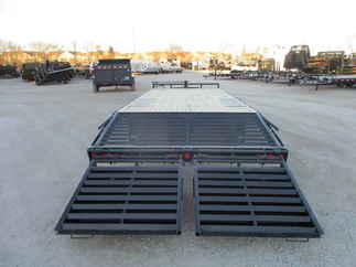 2018 PJ 102x24 F8 Equipment Deckover F8J24B2BSYK8R