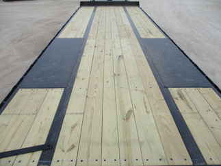 2018 Big Tex 102x30  Equipment Deckover 22PH-25BK+5MR
