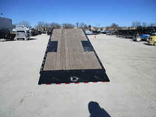 2018 PJ 96x22 T8 Equipment Deckover Tilt T8J2272BSTKM