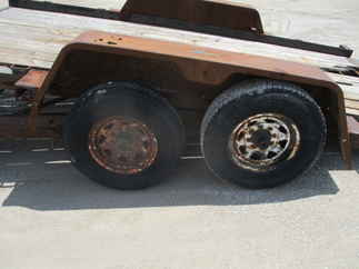 2004 B-B 83x20  Equipment Tilt 