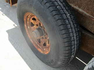 2004 B-B 83x20  Equipment Tilt 