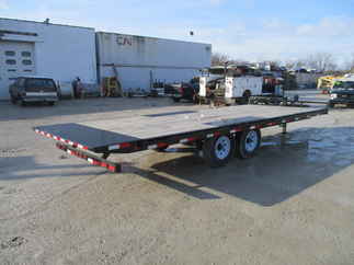 2019 PJ Trailer 102x22 T8 Equipment Deckover Tilt T8J2272BSTK0MR