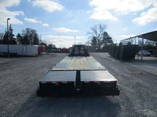 2019 PJ Trailer 102x28 LD Gooseneck LDR28A2BSWK