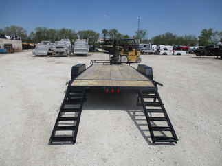 2020 PJ Trailer 83x20 CC Equipment CCJ2072BSBK