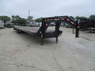 2019 PJ Trailer 102x40 FD Gooseneck FDQ40D2HAWKKTX