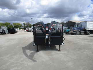 2020 PJ Trailer 83x16 DL Gooseneck Dump DLS16K3BSS0P