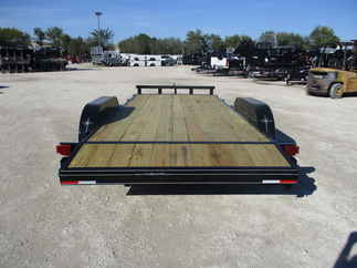 2020 Wesco 82x18 Equipment