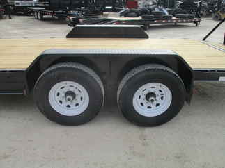 2020 PJ Trailer 83x22 CC Equipment CCJ2272BSB0B