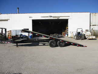 2021 PJ Trailer 102x24 T8 Equipment Deckover Tilt T8J2472BSTK