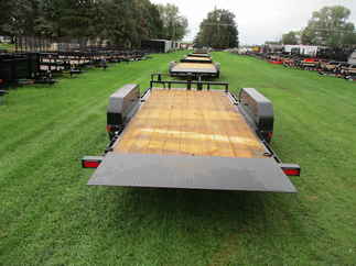 2022 PJ Trailer 82x16 T6 Equipment Tilt T6J1672BTTKM