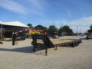 2022 Big Tex 102x30  Gooseneck 22GN-25BK+5MR