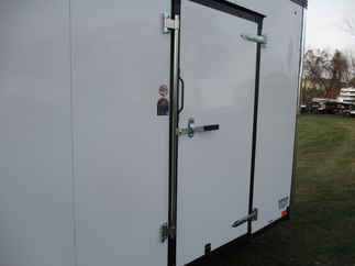 2022 United 8.5x18  Enclosed Car Hauler XLT-8.518TA52-T