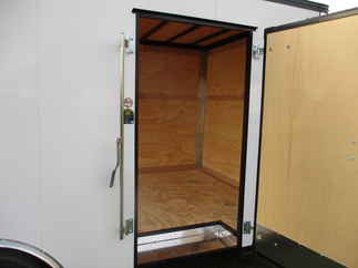 2022 United 8.5x18  Enclosed Car Hauler XLT-8.518TA52-T