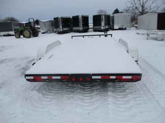 2022 PJ Trailer 83x16 C5 Car Hauler C521632ESNKT