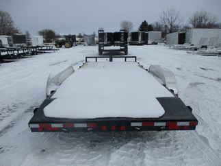 2022 PJ Trailer 83x18 C5 Car Hauler C521832ESNKT