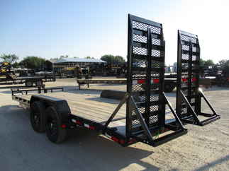 2022 PJ Trailer 83x20 CC Equipment CCJ2072BSDK