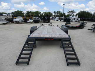 2023 PJ Trailer 83x20 CC Equipment CCJ2072BSBK