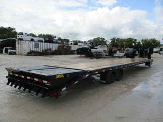 2023 Big Tex 102x40  Gooseneck 16GN-35BK+5MR