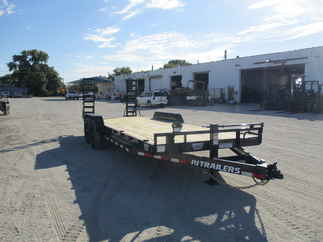 2023 PJ Trailer 83x22 CC Equipment CCJ2272BSBK