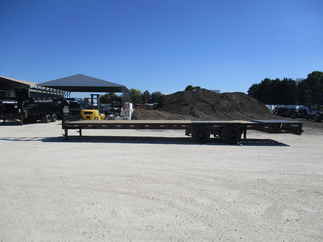 2023 PJ Trailer 102x32 LD Gooseneck LDQ32A2BSWK