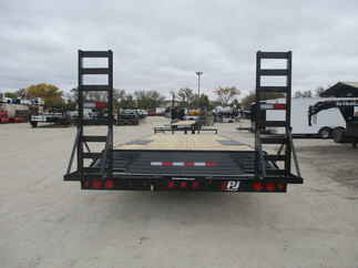 2023 PJ Trailer 102x26 F8 Equipment Deckover F8J2672BSBK