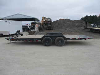 2023 PJ Trailer 83x20 TH Equipment Tilt THJ2052ESTK