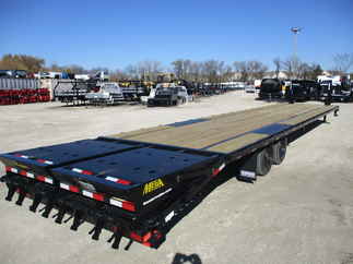 2023 Big Tex 102x40  Gooseneck 16GN-35BK+5MR