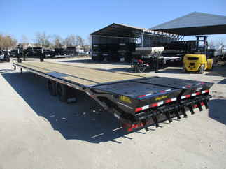 2023 Big Tex 102x40  Gooseneck 16GN-35BK+5MR