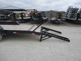 2023 PJ Trailer 83x24 CC Gooseneck CCR2472BSBKB