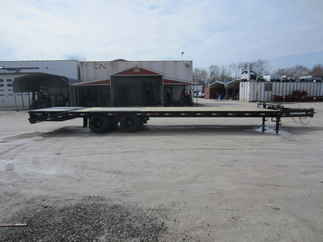 2023 PJ Trailer 102x32 PL Equipment Deckover PLP32D2BSWK