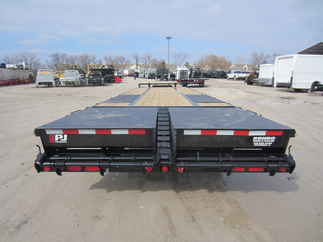 2023 PJ Trailer 102x32 PL Equipment Deckover PLP32D2BSWK