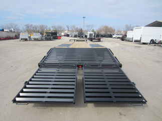 2023 PJ Trailer 102x32 PL Equipment Deckover PLP32D2BSWK
