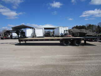 2023 PJ Trailer 102x30 LD Gooseneck LDQ30A2BSWK