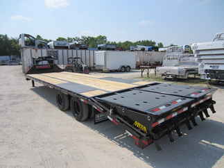 2024 Big Tex 102x30  Gooseneck 22GN-30D5A-MRBK