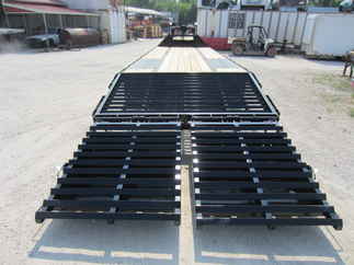 2024 Big Tex 102x30  Gooseneck 22GN-30D5A-MRBK