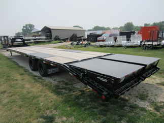 2023 PJ Trailer 102x40 LD Gooseneck LDQ40C2HSWK